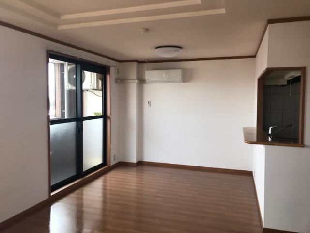 居室・リビング　リビング