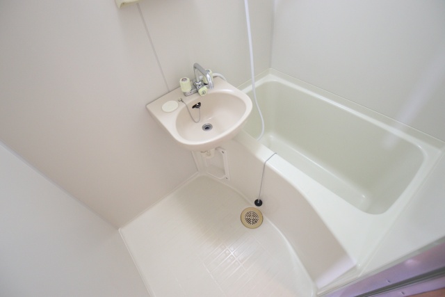 バス・シャワールーム　※別室の参考写真の為、現況優先です。