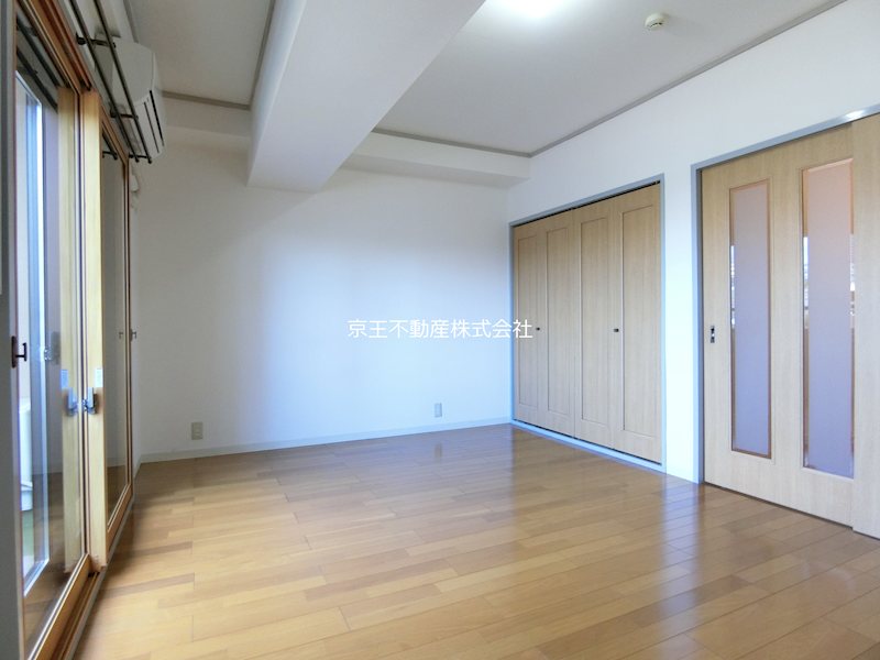 居室・リビング　7帖の洋室