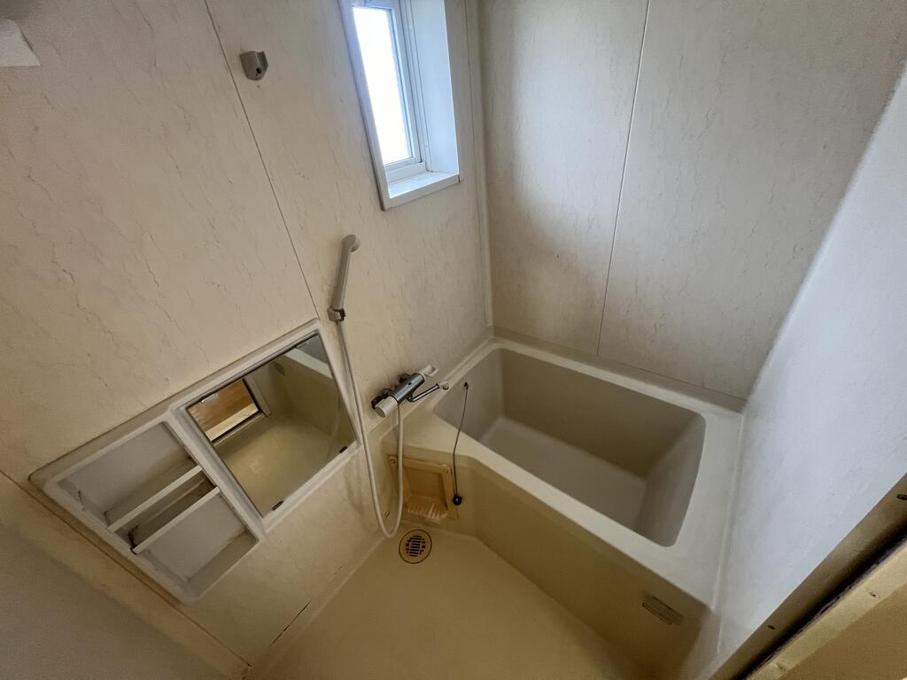 バス・シャワールーム　バス／シャワー