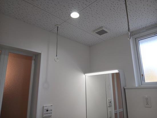 バルコニー　室内物干し