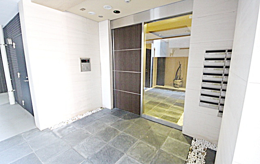 セキュリティ　【安心のセキュリティ完備♪】南向きの明るいお部屋！！