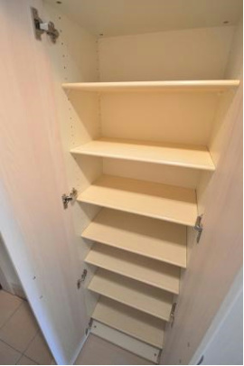 玄関　※参考画像