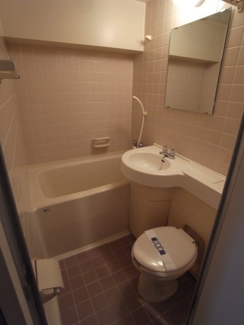 バス・シャワールーム