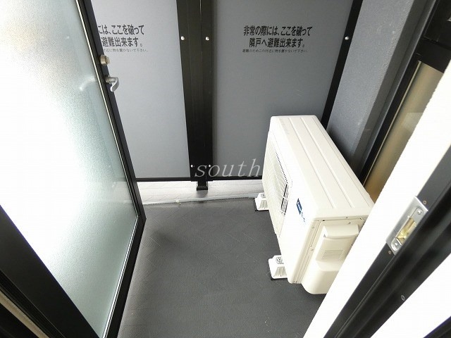 バルコニー　バルコニー