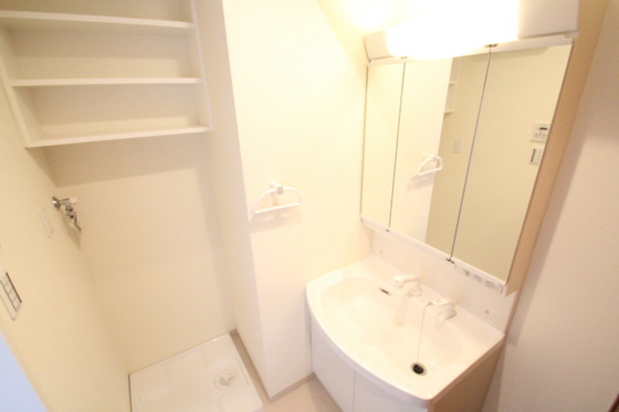 洗面設備　※別部屋の写真です