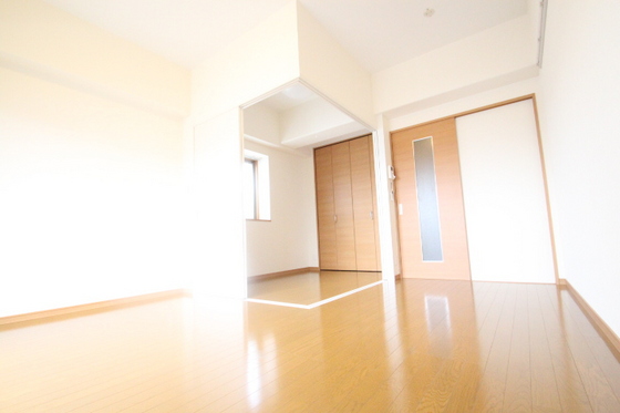 居室・リビング　※別部屋の写真です