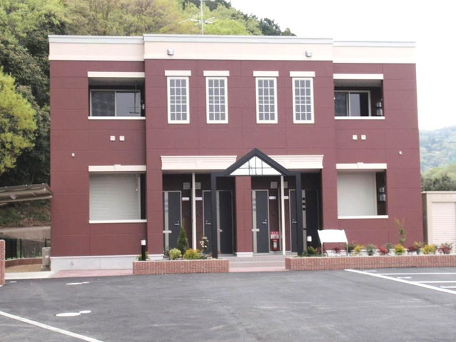 建物外観　落ち着いた雰囲気の外観です