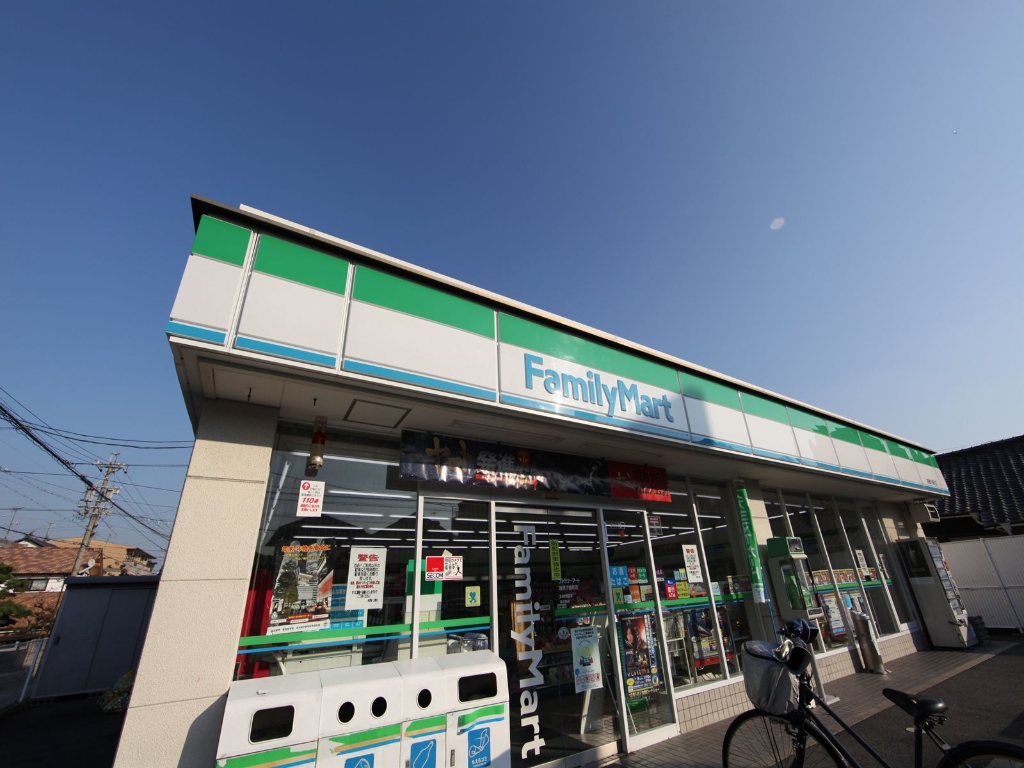 コンビニ　ファミリーマート 瑞穂汐路町店（コンビニ）（コンビニ）まで360m