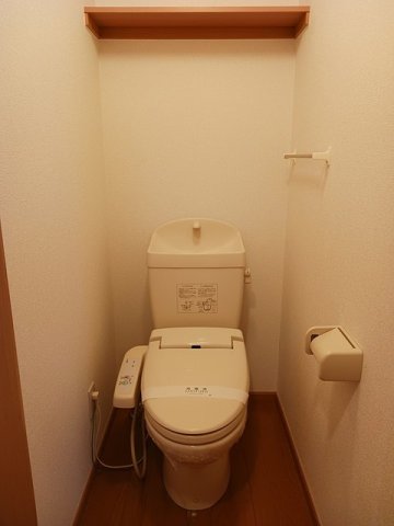 トイレ　コンパクトで使いやすいトイレです