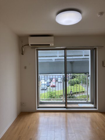 居室・リビング　居間です