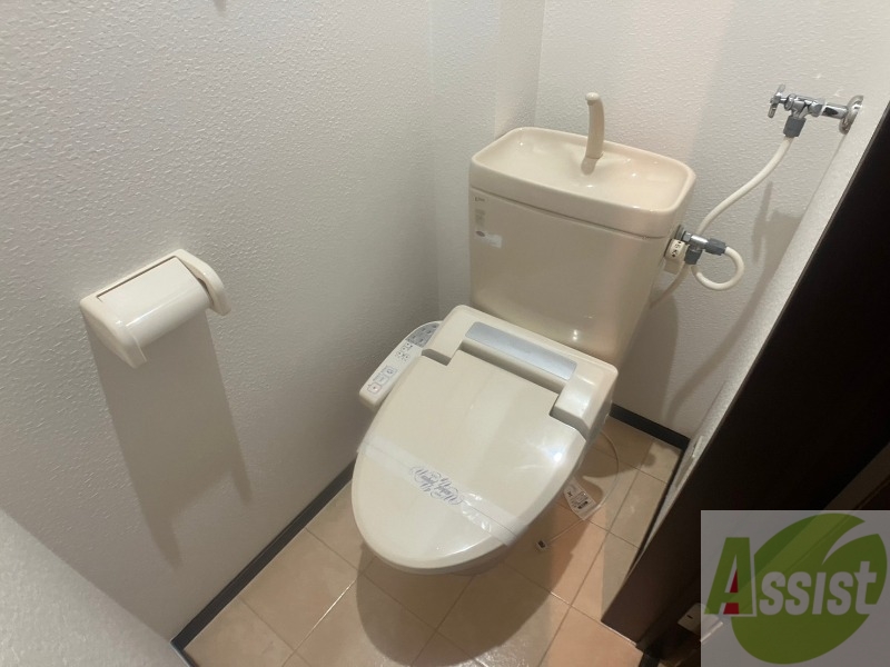 トイレ　トイレです。ウォシュレット付を探している方、おすすめです。