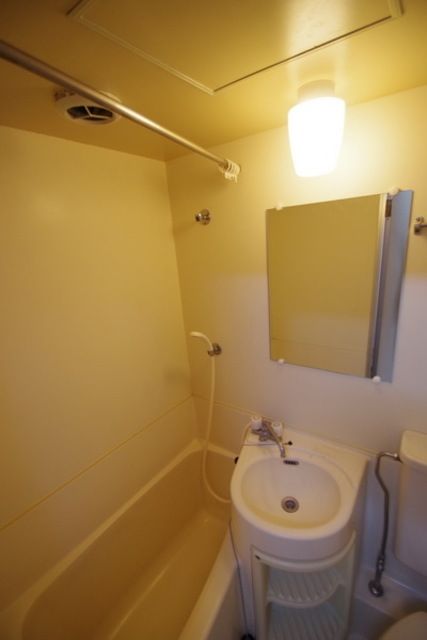 バス・シャワールーム　★お部屋探しはタウンハウジング稲田堤店まで★