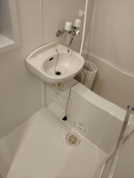 バス・シャワールーム　?