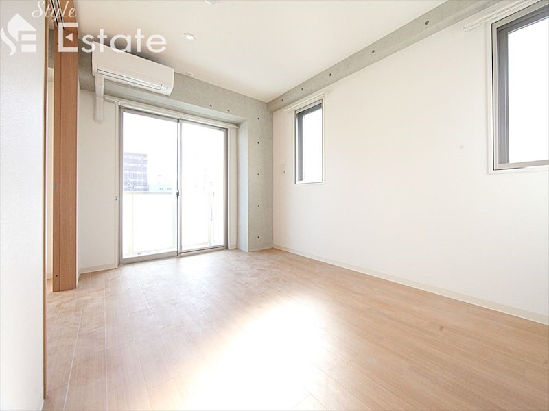 居室・リビング　内装