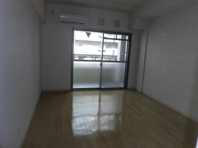 居室・リビング　フローリング