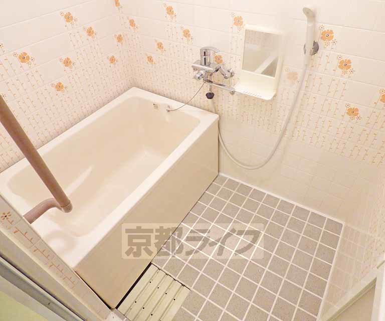 バス・シャワールーム　浴室です。