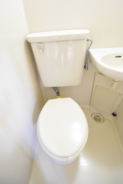 トイレ　浴室内にトイレがあります！