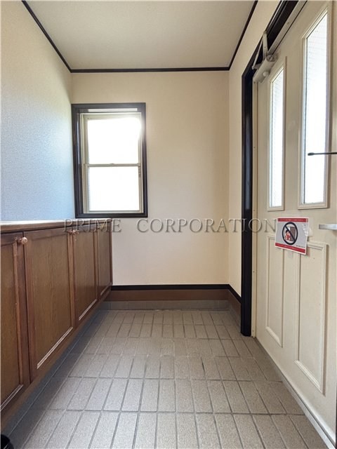 玄関　※参考写真※