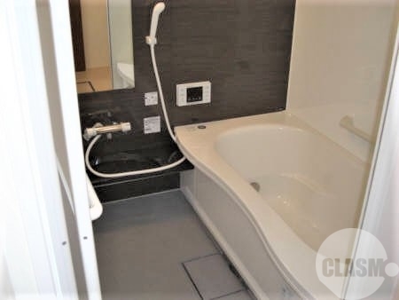 バス・シャワールーム　大きな浴室！追い焚き有り！