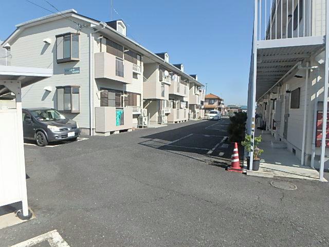 駐車場　駐車場