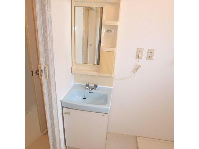 洗面設備　洗面室