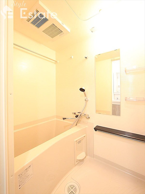 バス・シャワールーム　バスルーム