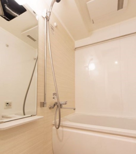 バス・シャワールーム　★追い炊き付きオートバス★