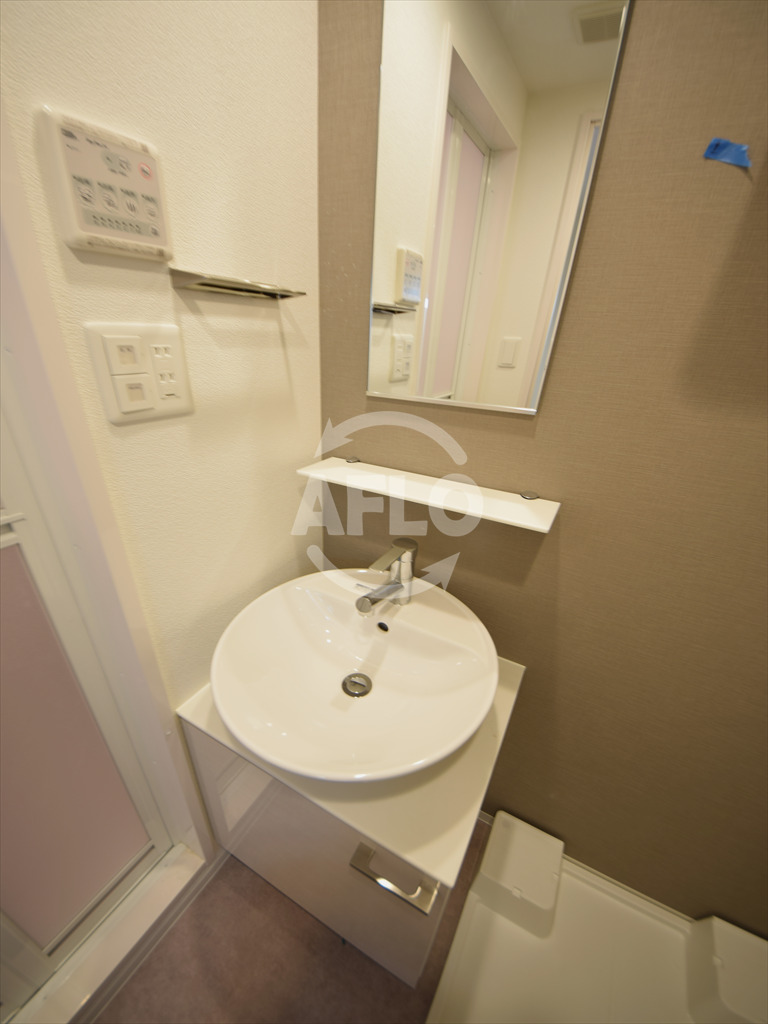 洗面設備　エスリード阿波座ラグジェ　独立洗面台