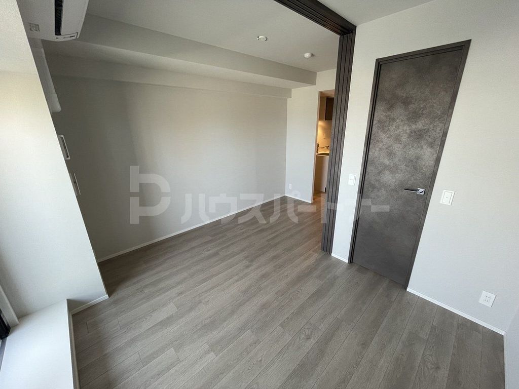 居室・リビング　玄関