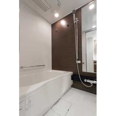 バス・シャワールーム　Ｂ・Ｔ別　追焚機能　浴室乾燥機