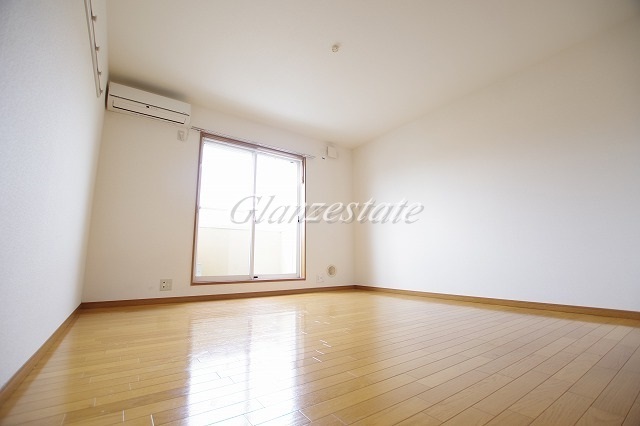 居室・リビング　☆広々としたお部屋☆