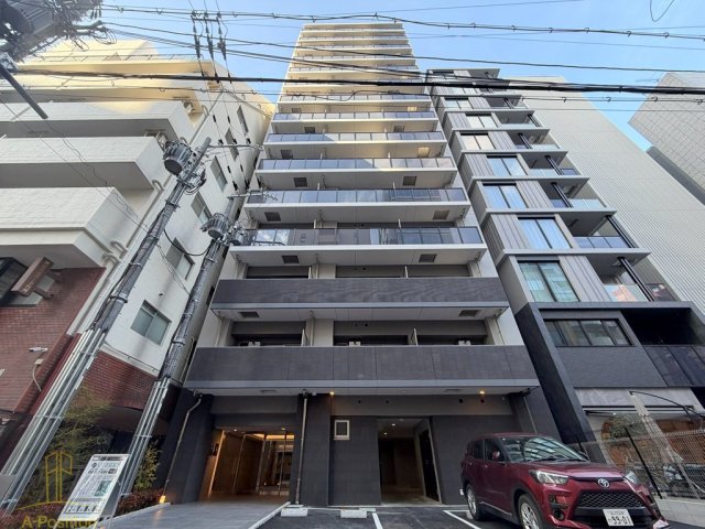 建物外観　コンフォリア・リヴ淡路町一丁目