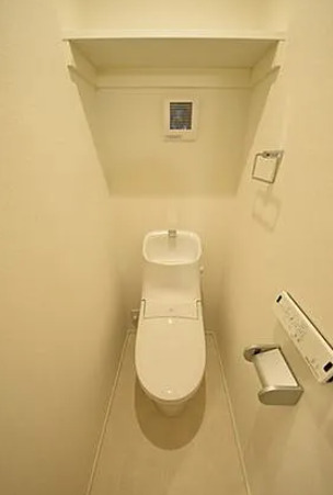 トイレ　別部屋の写真を使用しております。