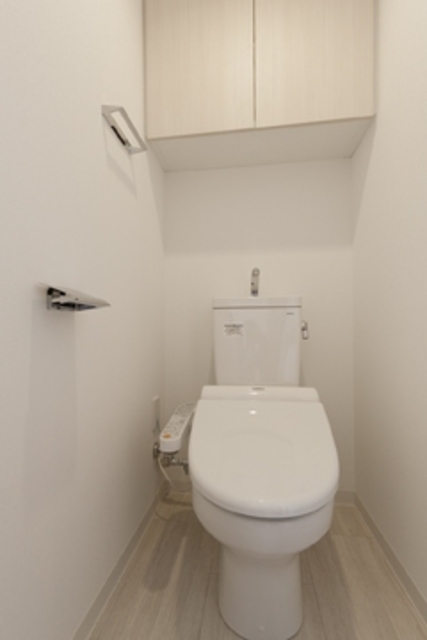 トイレ　※写真は同タイプ住戸です。