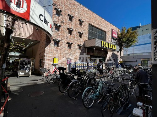 レンタルビデオ　TSUTAYA 大森町駅前店（レンタルビデオ）まで42m