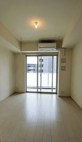 居室・リビング　居間