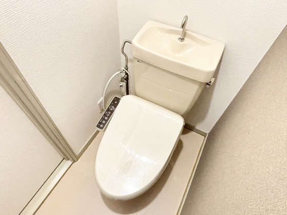 トイレ　シャワー付きトイレ