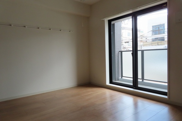 居室・リビング　居間です