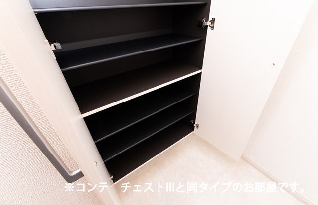 収納　同メーカー施工例