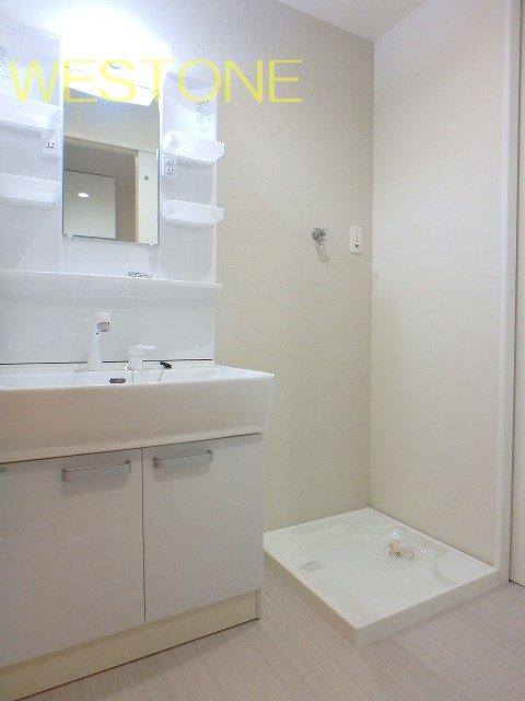 洗面設備　シャンプードレッサー・室内洗濯機置場