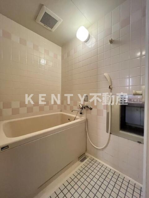 バス・シャワールーム　日々の疲れを癒すお風呂付です