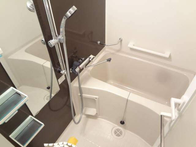 バス・シャワールーム　浴室