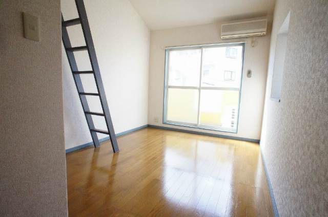 居室・リビング　別号室