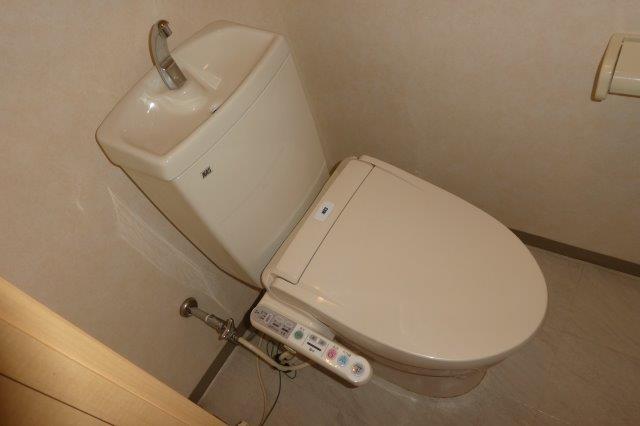 トイレ　ウォシュレット