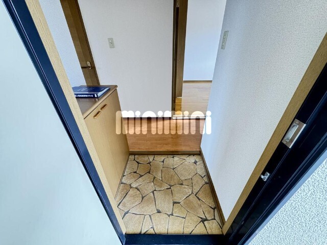 玄関　同物件別室のイメージ写真