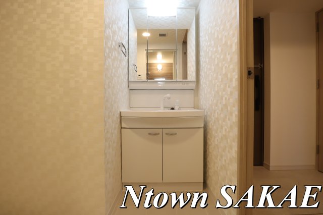 洗面設備　朝の身支度には欠かせない独立洗面化粧台