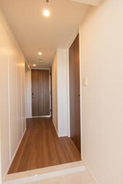 玄関　※写真は同タイプ住戸です。