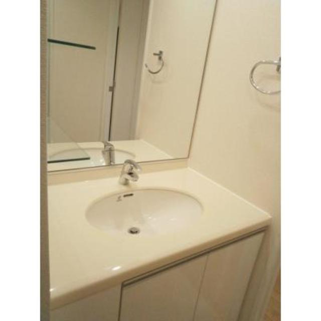 洗面設備　※写真は同タイプ住戸です。