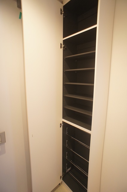 玄関　下駄箱たっぷり☆